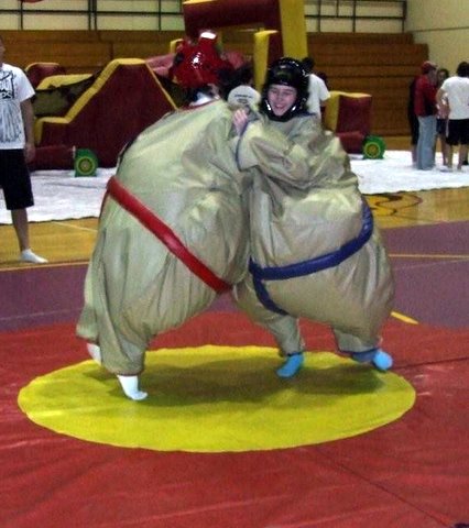 2010-04-10_Conestoga_Prom_Fun-Sumo_Wrestling_2._jpg