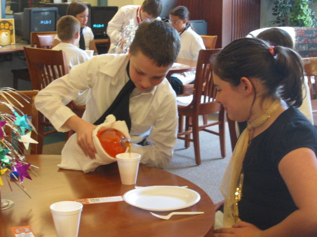 C_05-14-09_Black_Tie_event_Conestoga_Elementary_038