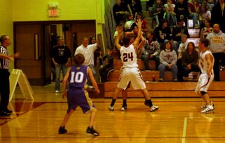 12-03-09_Cougar_boys_Nathan_Wthrby_bball