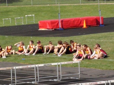2010-04-15_Jr_High_kids_still_waiting
