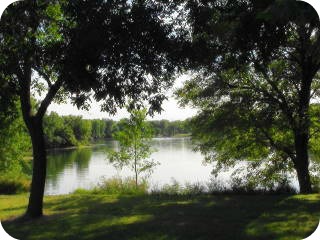 2013 07 28 Louisvl Lakes toward beach