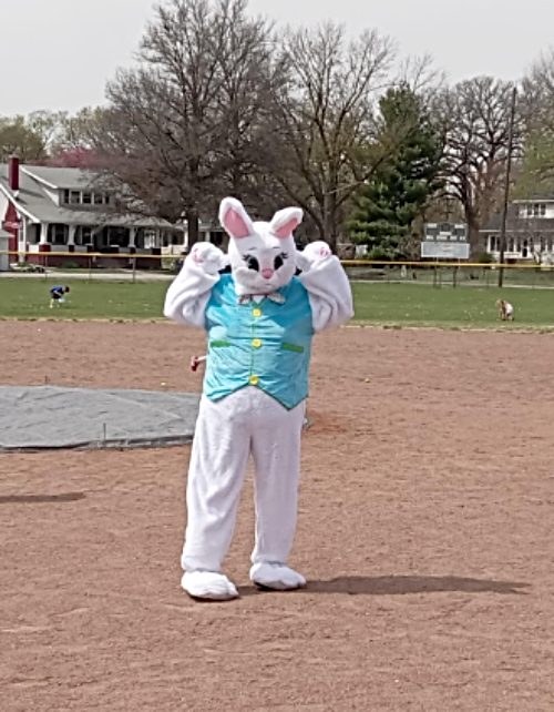 2025 04 16 NEH EASTER BUNNY