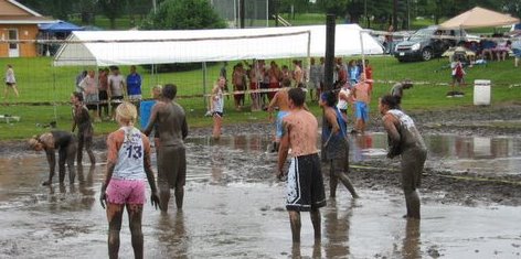 07-04-2010_Mud_Volleyball_26